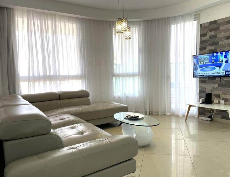 Apartment Trendy 2br Golf