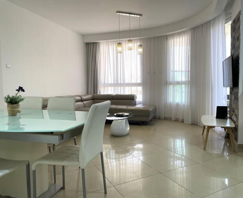Apartment Trendy 2br Golf *